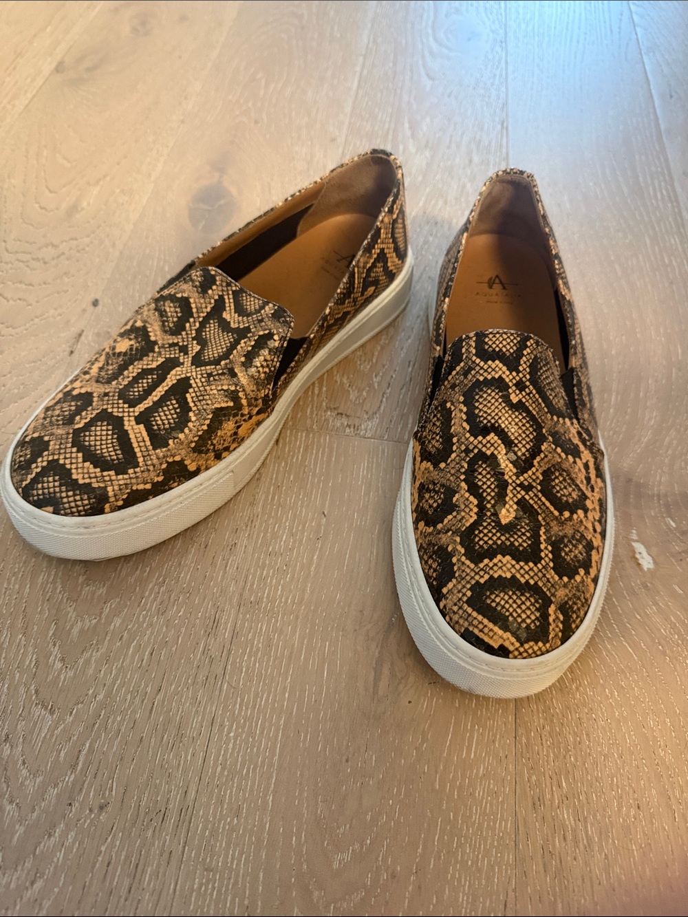 AQUATALIA SLIP ON SNAKE SKIN SNEAKERS